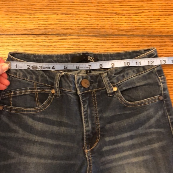 1822 Frayed Straight Leg Stretch Size 6 Jeans 5 pocket Casual Date Night Game - Picture 12 of 16